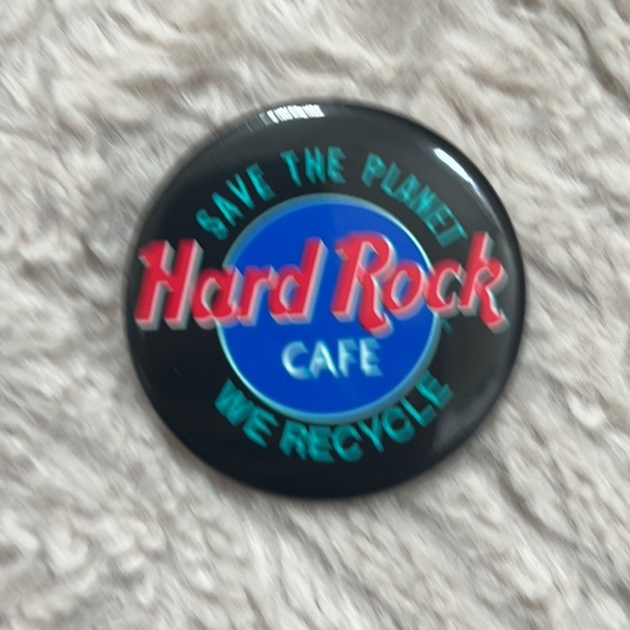 Hard Rock Cafe Save The Planet We Recycle Button Pin - Picture 7 of 13
